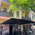 2 Zimmer Wohnung Im Herzen Neukoellns